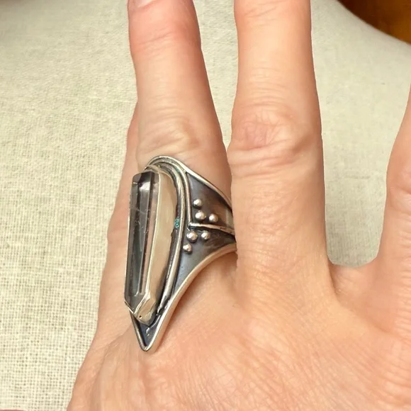 Acid Queen Jewelry Amplifier Ring, Size 8 US - Picture 7 of 9